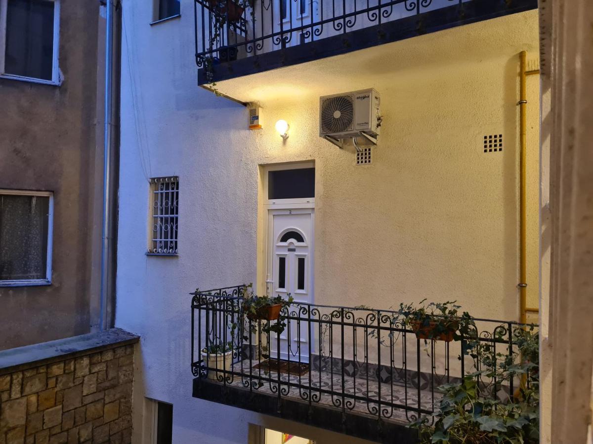 Swan Apartment Budapesta Exterior foto